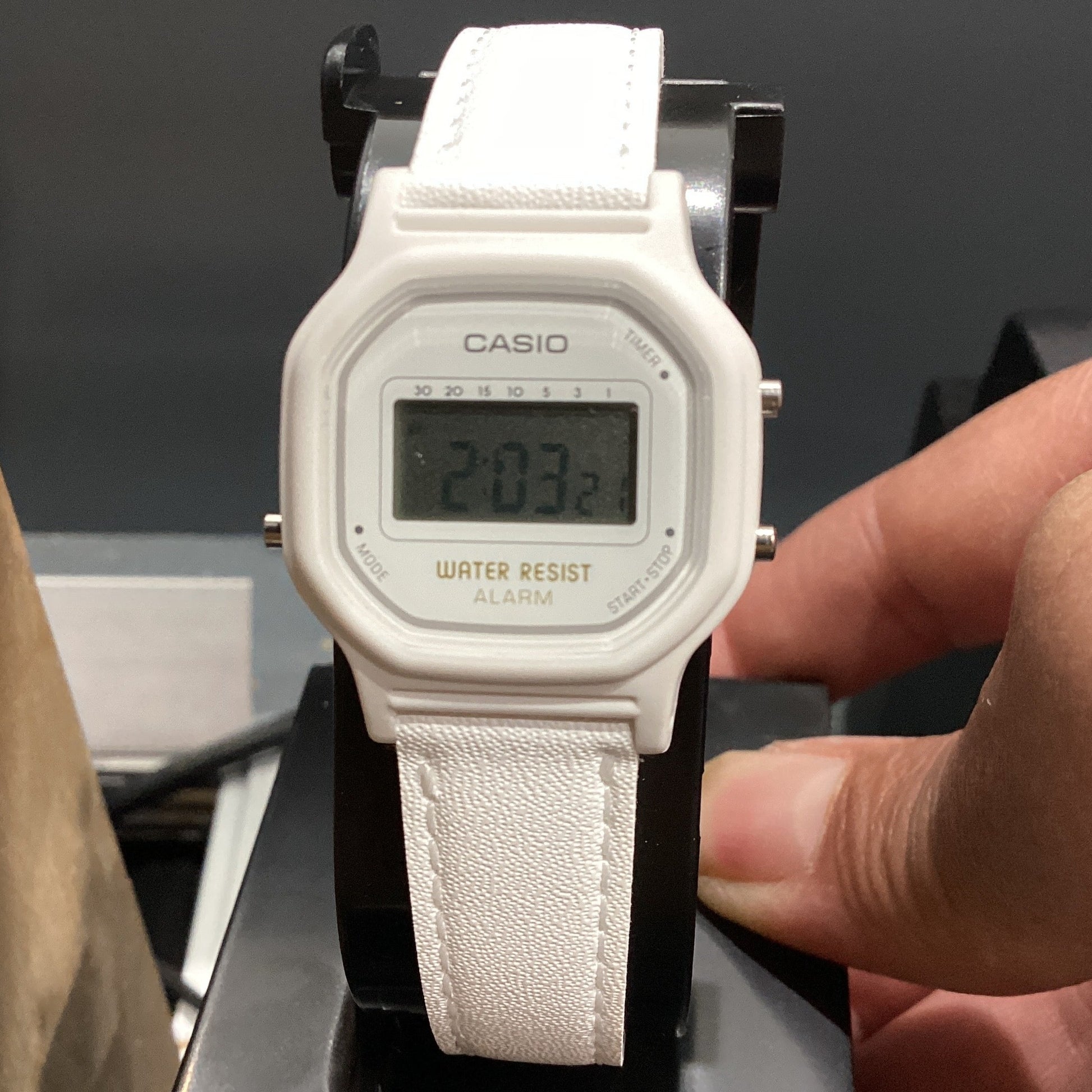 Casio montre LA-11WL-7ACF