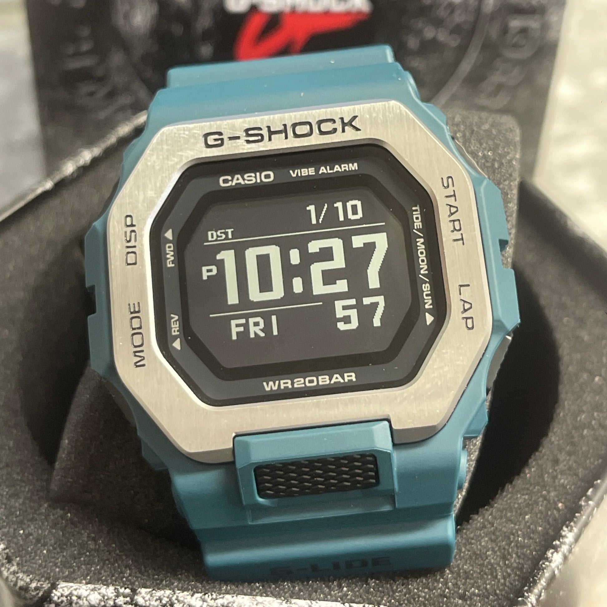 G-SHOCK Gbx100-2cr