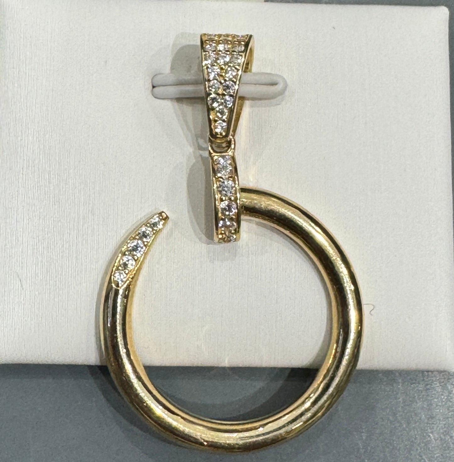 Pendant Nail in Gold 10K 3.25g + Zirconia