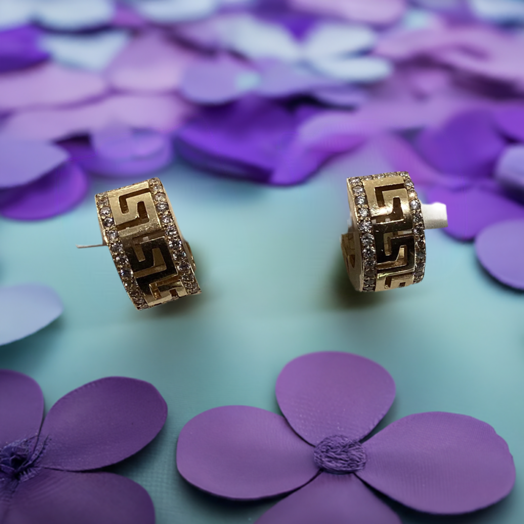 Pendientes de oro de 10 quilates con diamantes de 0,50 ct