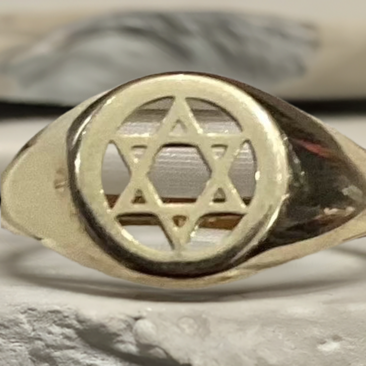 Star of David 10K Y Gold Women Ring 1.89g