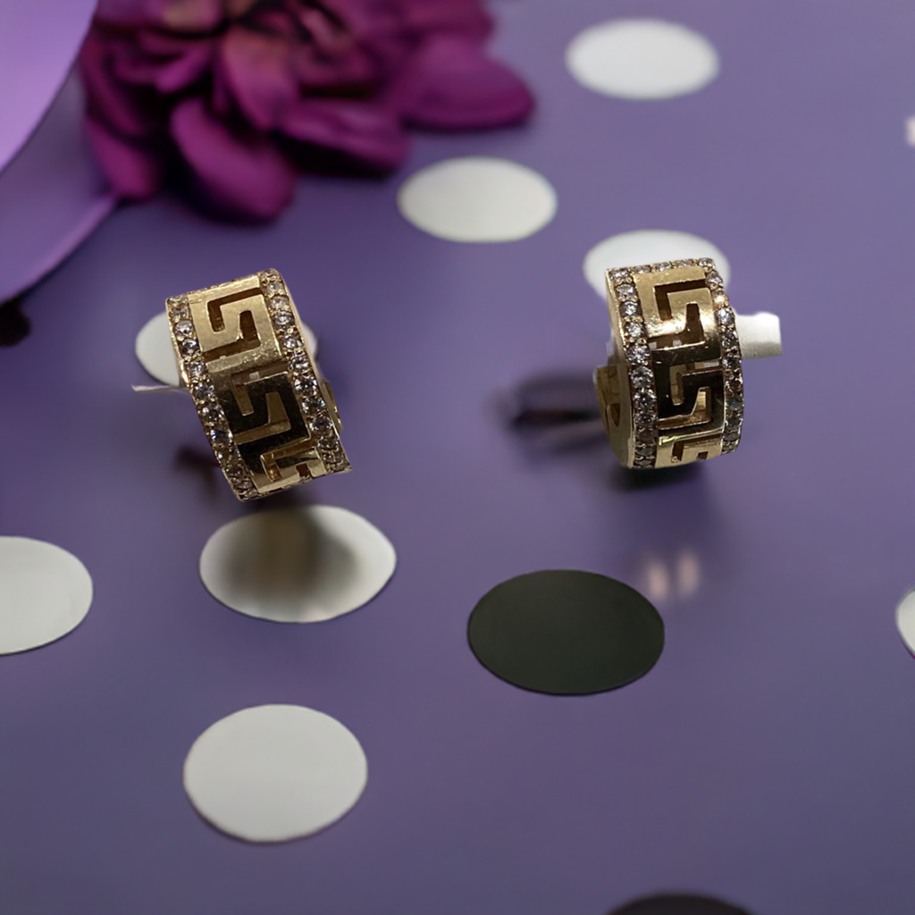 Pendientes de oro de 10 quilates con diamantes de 0,50 ct